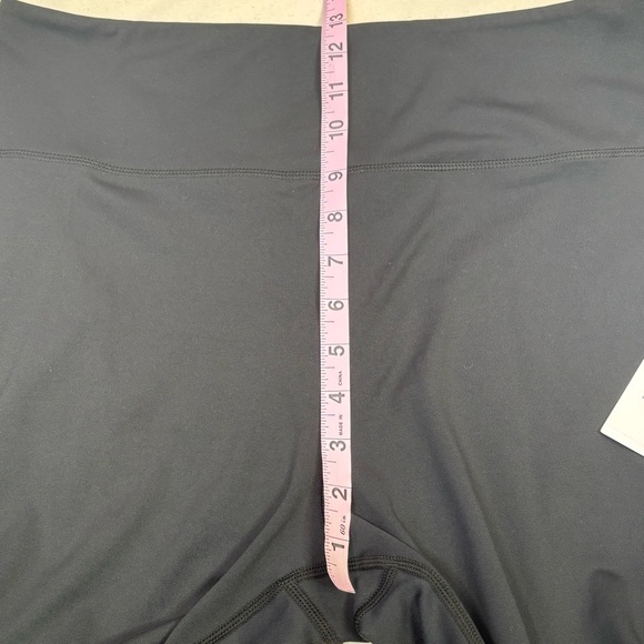 🏷️NWT ZYIA Black Logo Stripe Light n’ Tight Hi Rise Legging 7/8 Length Size 20 - Picture 10 of 14